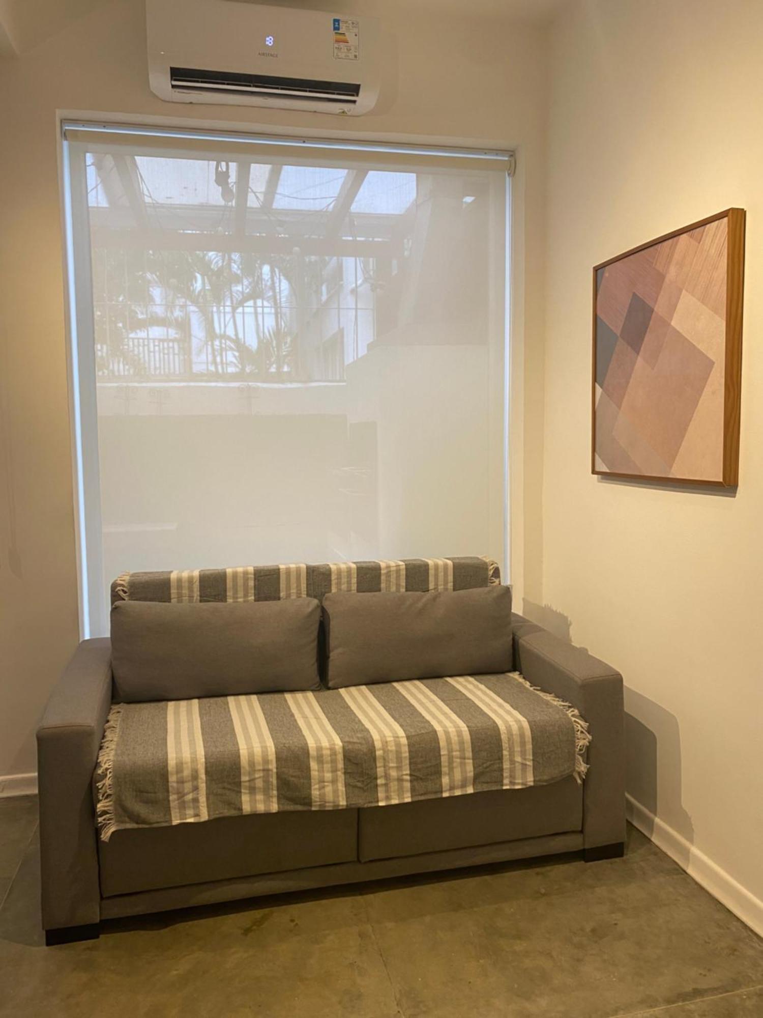 Apartamento No Posto 12 Leblon