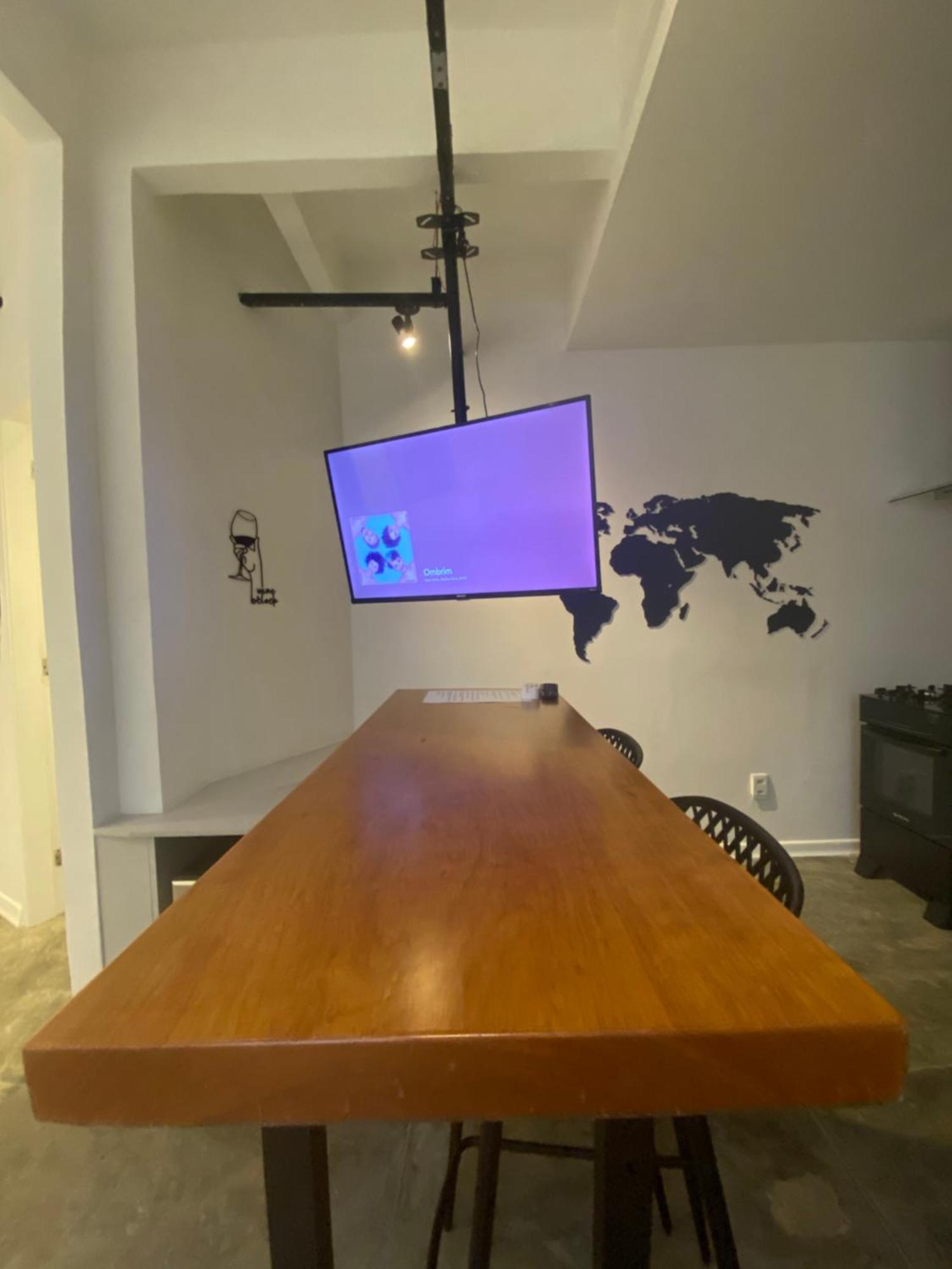 Apartamento No Posto 12 Leblon *